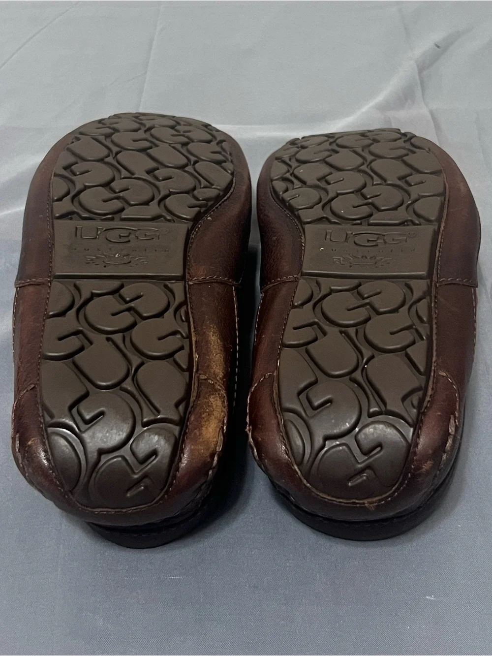 UGG Ascot Slippers Mens 8 Brown Leather Sheepskin Lined Moccasin Rubber Sole